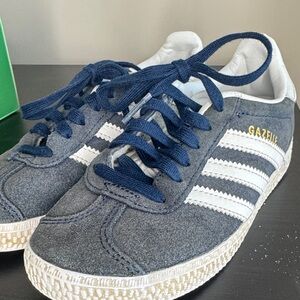 Adidas Kids Gazelle Sneakers Navy White Size 12.5 Boys Girls Shoes